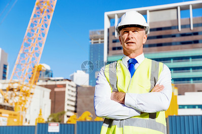 工地建设者的身影 守护城市的安全与未来